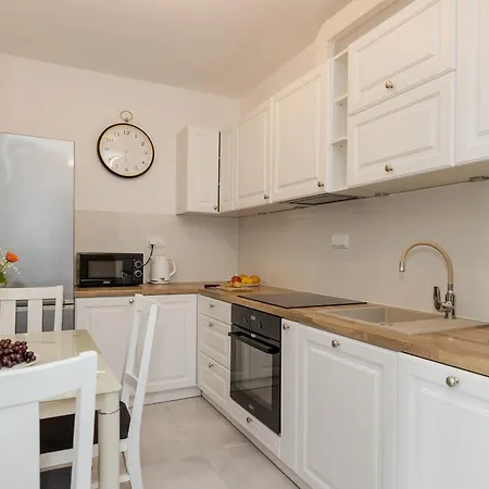 Shortstaypoland Torunska B177 * ワルシャワ